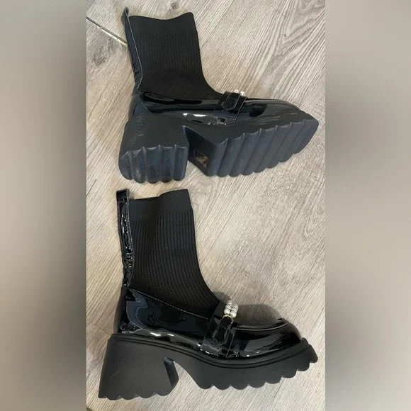 Elegant Women's Platform Sock Boots with Pearl Detail Black size 38 - Picture 7 of 11
